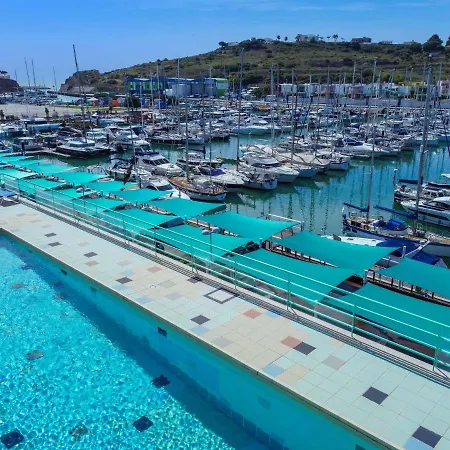 Luxury 1 Bedroom Apartment, Marina De