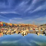 Luxury 1 Bedroom Apartment, Marina De
