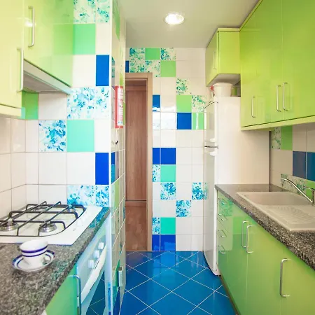 Luxury 1 Bedroom Apartment, Marina De דירה אלבופיירה