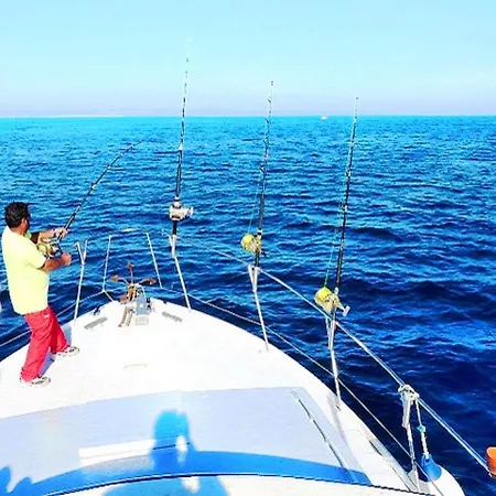 Luxury 1 Bedroom Apartment, Marina De דירה אלבופיירה