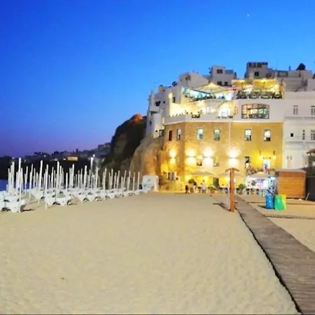 Luxury 1 Bedroom Apartment, Marina De דירה אלבופיירה