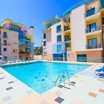 Daire Luxury 1 Bedroom Apartment, Marina De Albufeira