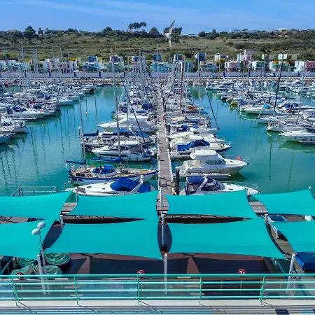 Апартаменты Luxury 1 Bedroom Apartment, Marina De